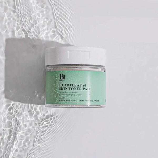 Divpusēji pīlinga sejas spilventiņi ar houtūnijas ekstraktu BENTON Heartleaf Skin Toner Pad