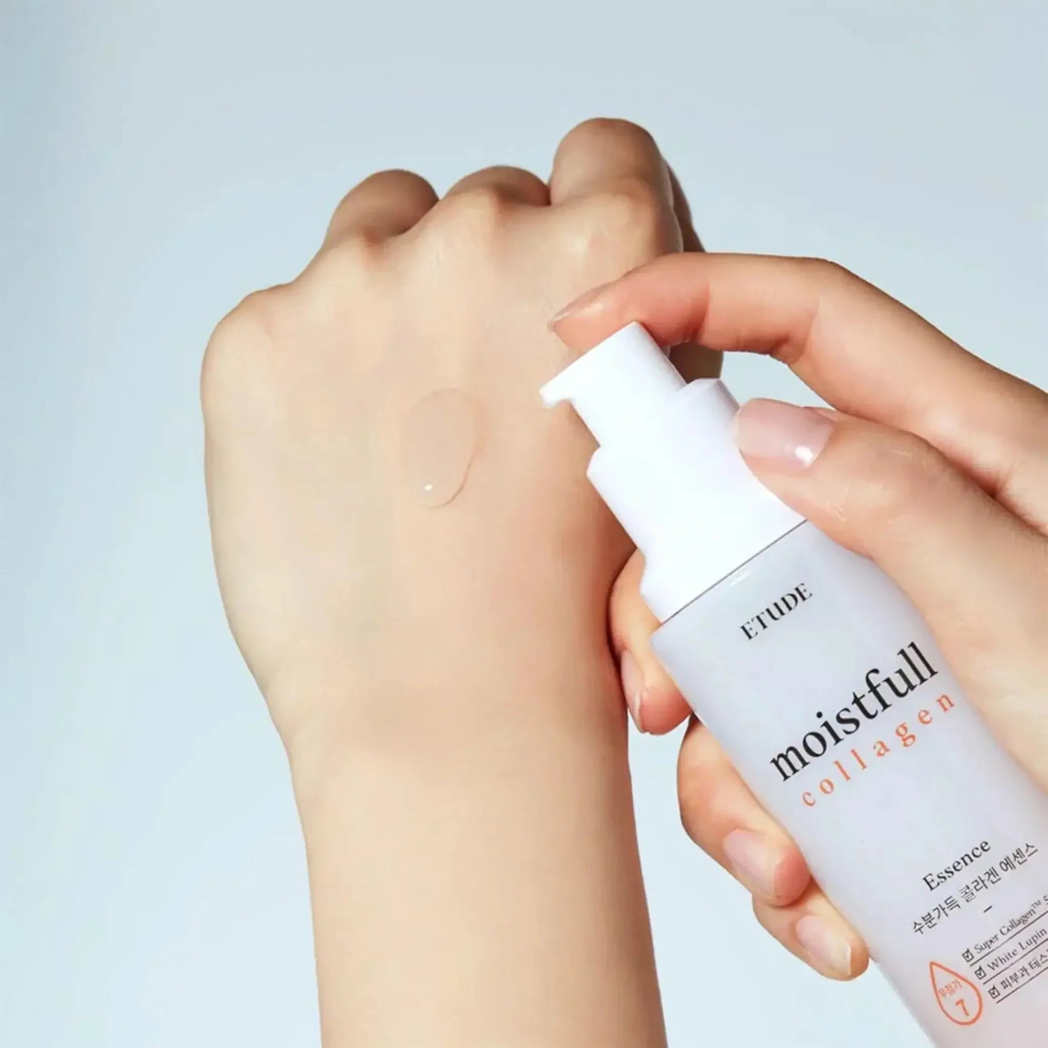 Gaisīga esence sejai ar kolagēnu Etude House Moistfull Collagen Essence