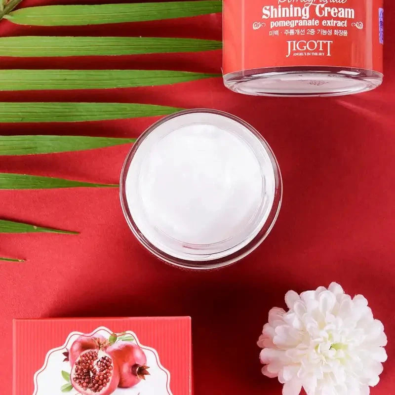 Mitrinošs krēms sejai Jigott Pomegranate Shining Cream