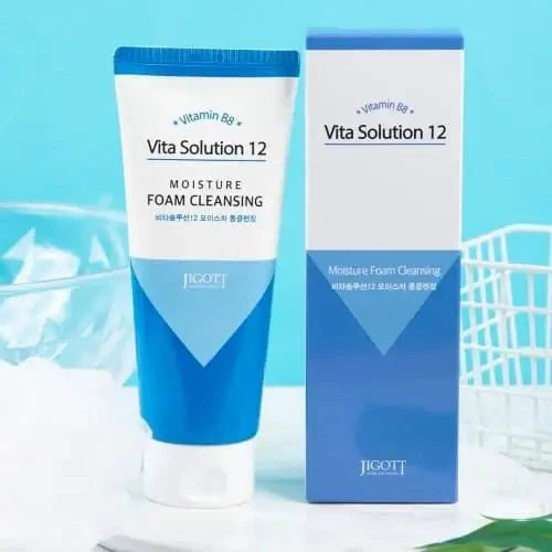 Attīrošas mitrinošas putas sejai Jigott Vita Solution 12 Moisture Foam Cleansing