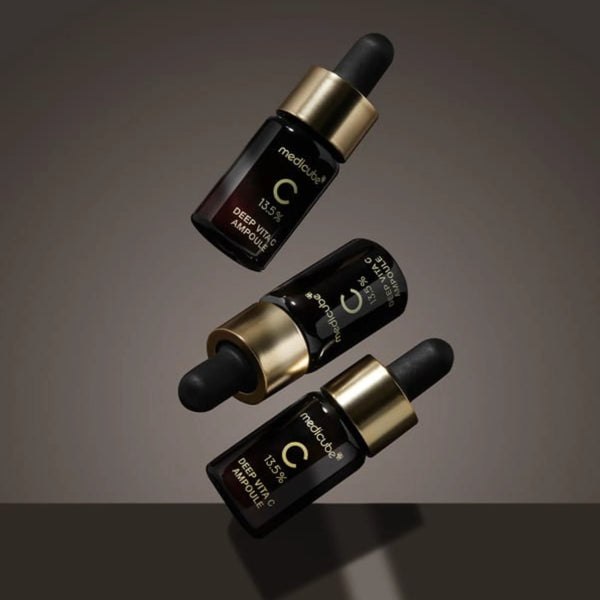 Balinošs un nostiprinošs serums ar C vitamīnu Medicube Deep Vita C Ampoule 2.0