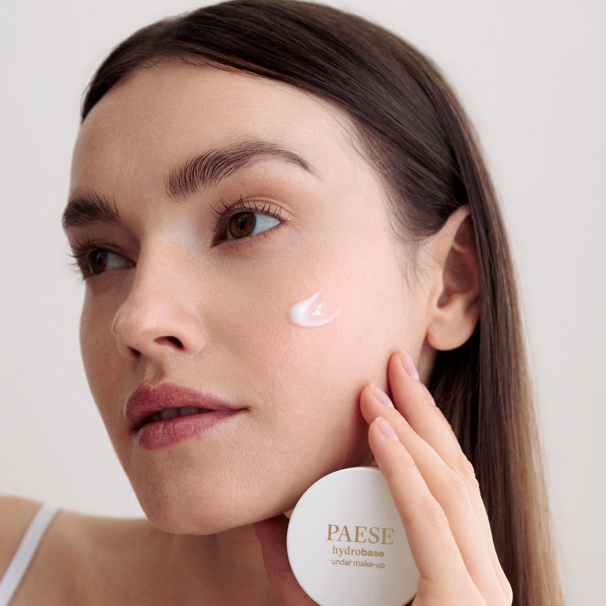Paese Hydrobase Under Make-up