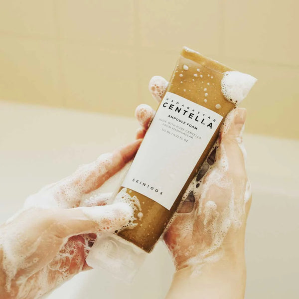Attīrošās ampulas putas priekš mazgāšanas ar ekstraktu Gota Kola SKIN1004 Madagascar Centella Ampoule Foam
