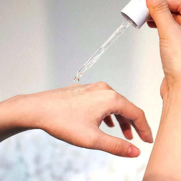 Mitrinošā starta ampula ar cetellu SKIN1004 Madagascar Centella Hyalu-Cica First Ampoule