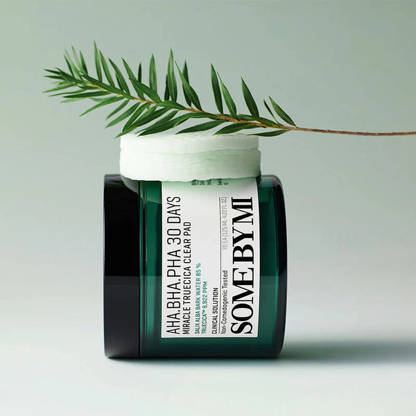 Spilventiņi ar skābēm problemātiskai ādai Some By Mi AHA BHA PHA 30 Days Miracle Truecica Clear Pad