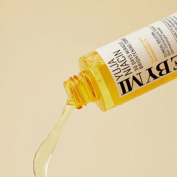 Toniks ar yuzu priekš mirdzošas ādas Some By Mi Yuja Niacin Miracle Brightening Toner