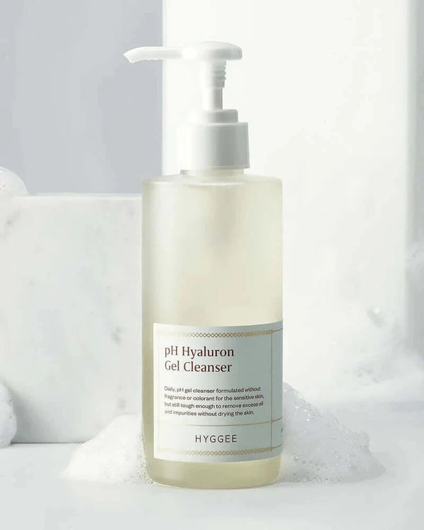 Mitrinošs gels sejas mazgāšanai ar keramīdiem Hyggee pH Hyaluron Gel Cleanser