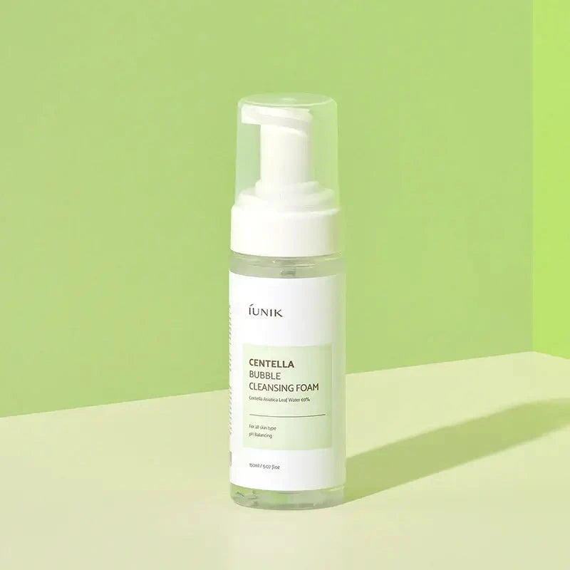 Maigas putiņas sejas mazgāšanai ar Āzijas centellu iUnik Centella Bubble Cleansing Foam