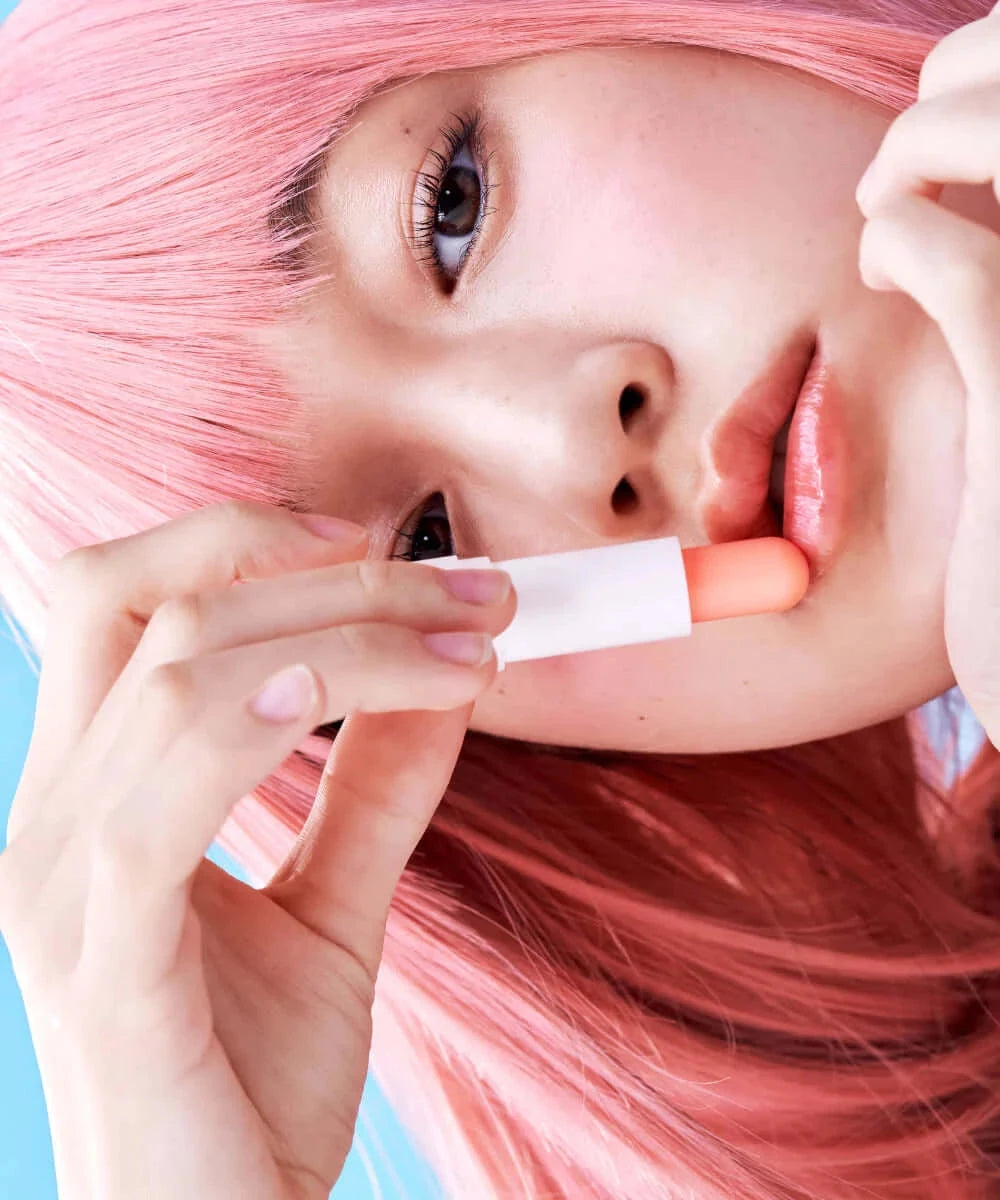 Mirdzumu piešķirošs, mitrinošs balzams lūpām TOCOBO Glow Ritual Lip Balm