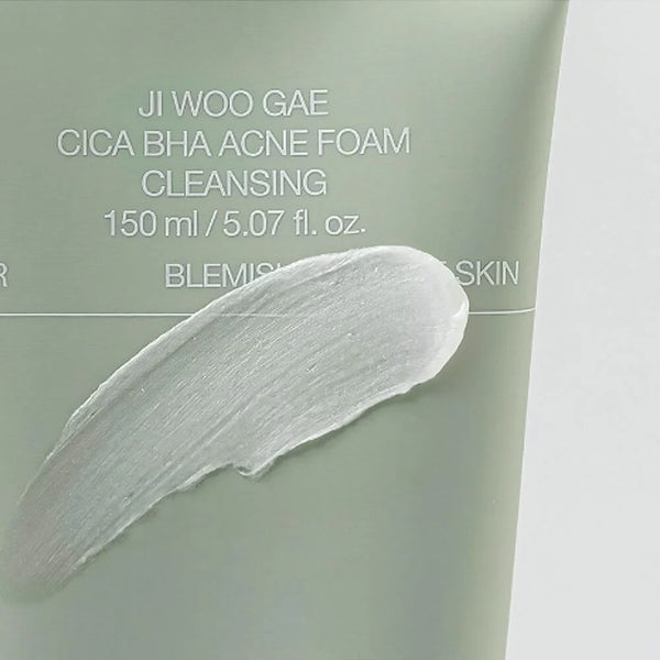 Attīrošas putiņas ar BHA skābi un centellu Celimax Ji Woo Gae Cica BHA Acne Foam Cleansing